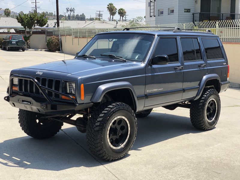 Sold 01 Jeep Cherokee Sport In Los Angeles