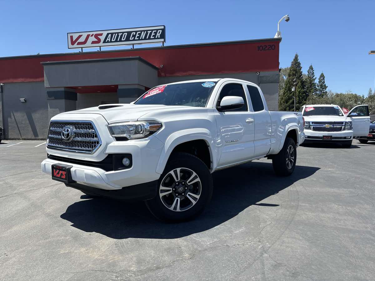 2016 Toyota Tacoma TRD Sport