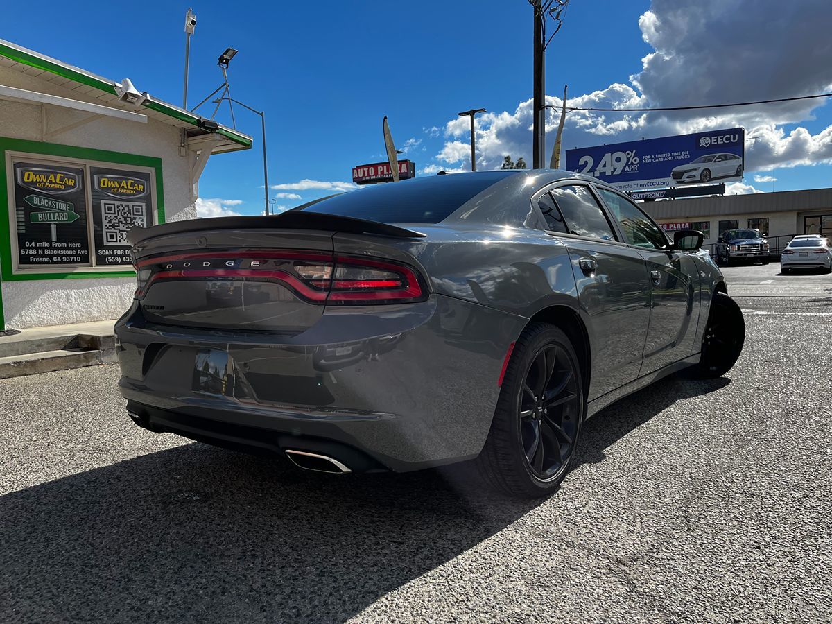 Sold 2018 Dodge Charger SXT in Fresno