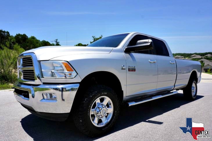 2012 Ram RAM 3500 DIESEL CUMMINS 4X4 SLT LOW MILES