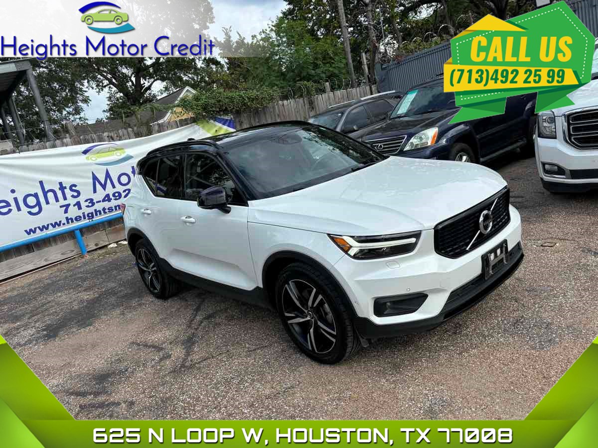 2019 Volvo XC40 Momentum