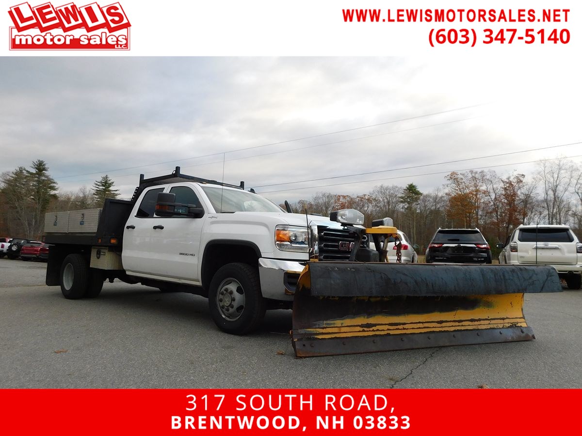 2017 GMC Sierra 3500HD One Owner Only 25K 9' MM Plow