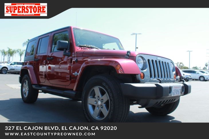burgundy jeep wrangler