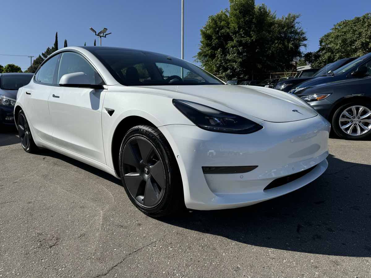 2021 Tesla Model 3 Standard Range Plus