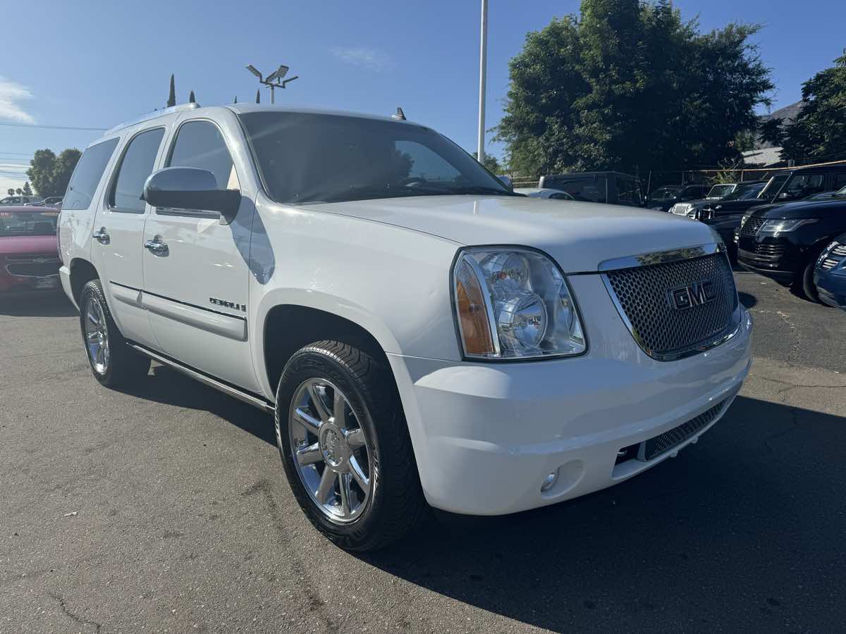 2007 GMC Yukon Denali 