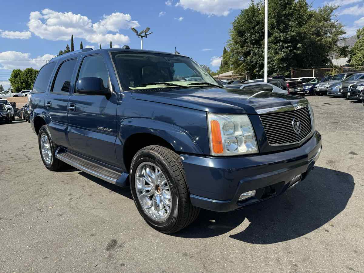 2004 Cadillac Escalade 