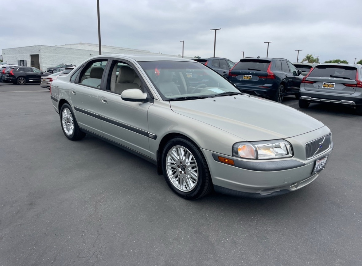 2001 Volvo S80 