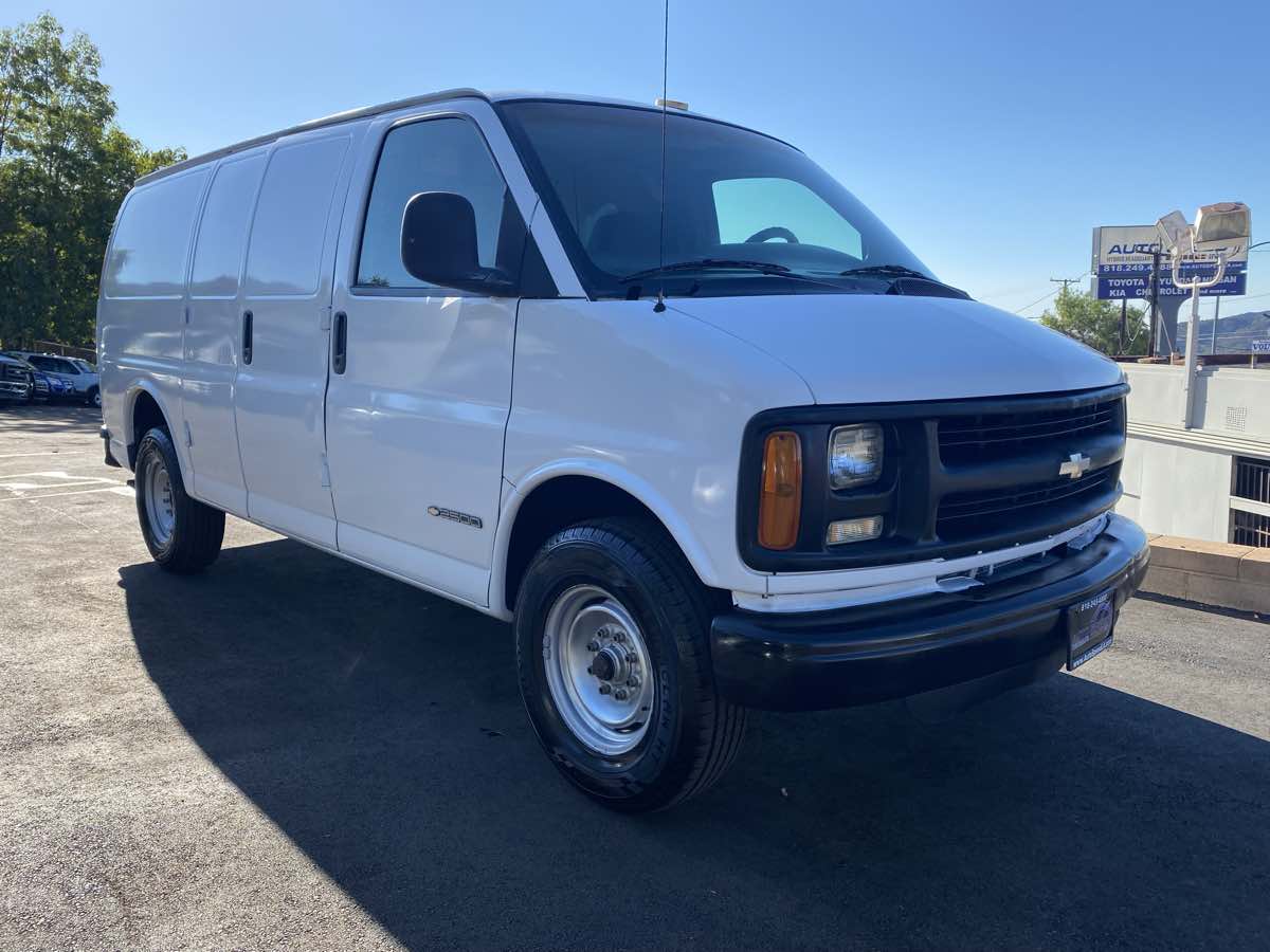 2002 chevy express van clearance 2500