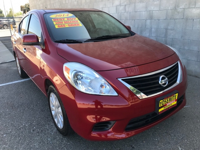 2014 Nissan Versa SV