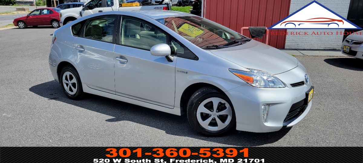 2013 Toyota Prius Three