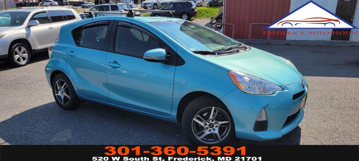 2012 Toyota Prius c Two