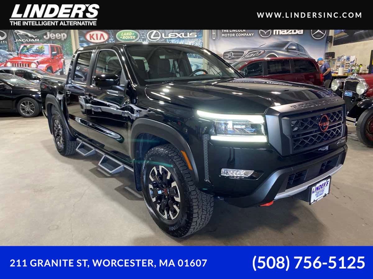 2023 Nissan Frontier PRO-4X Crew Cab 4x4