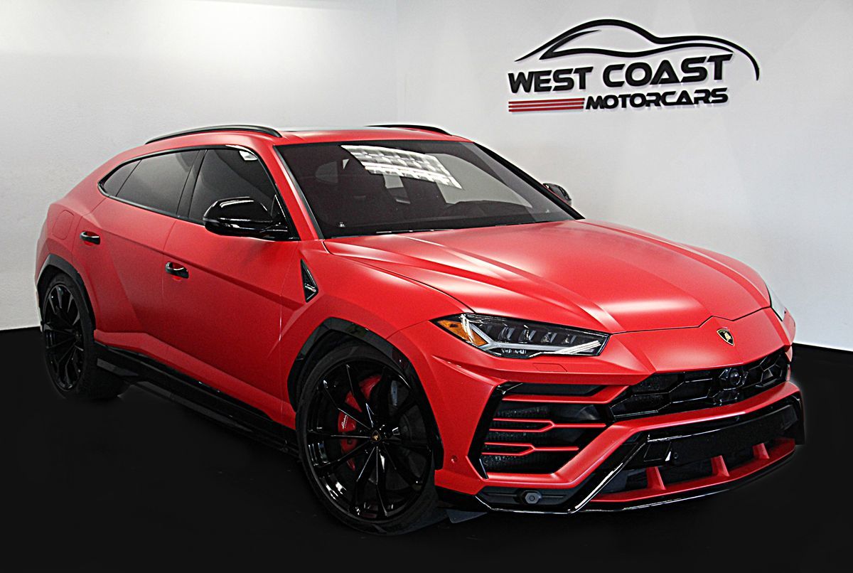 2019 Lamborghini Urus* HIGH GLOSS STYLE PACKAGE ** ONLY 12K MILES** 23" PREMIUM WHEELS ** MATTE PPF ON ENTIRE CAR