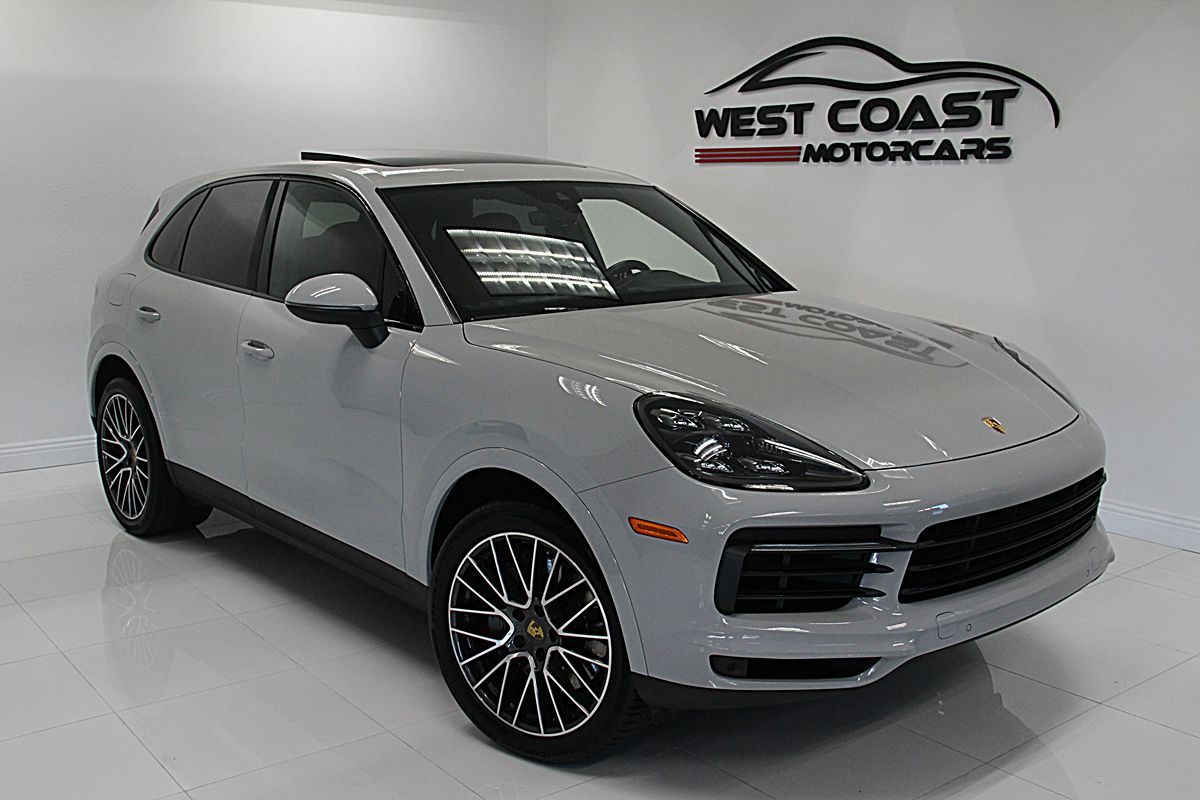 2020 Porsche Cayenne S *CHALK COLOR* RED INTERIOR* *ASSISTANCE PACKAGE* *PREMIUM WHEELS*