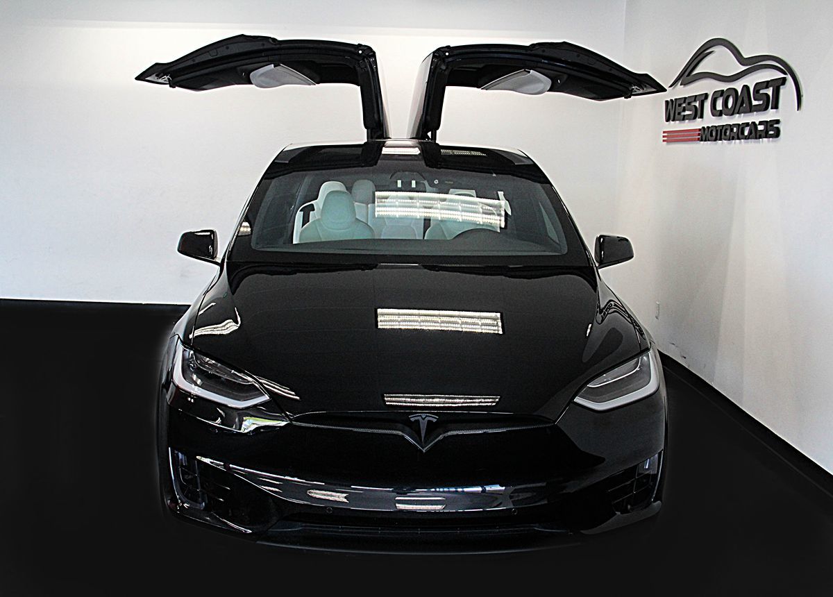 2017 Tesla Model X *ENHANCED AUTOPILOT* WHITE INTERIOR 1-OWNER* PREMIUM WHEELS* CARBONFIBER PKG*