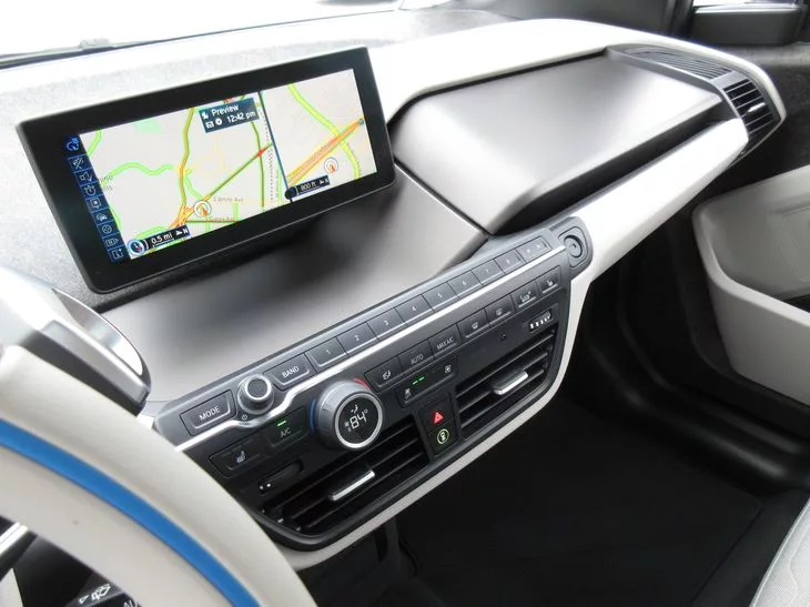 Bmw i3 94Ah Facelift Edition Suite / CarPlay/ accès confort / pack safety /  camera / GPS pro - WeAre Auto