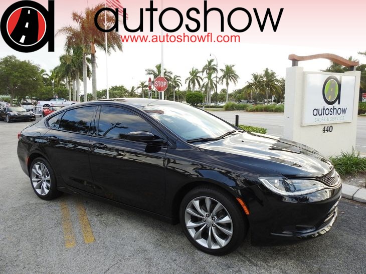 2015 chrysler 200 s black