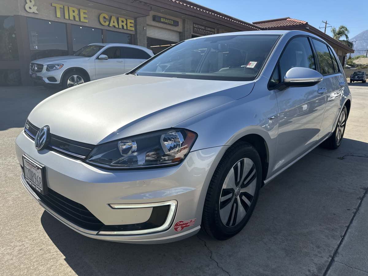 2016 Volkswagen e-Golf SE