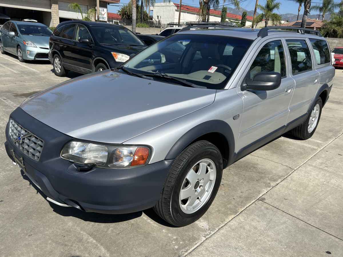 2001 Volvo V70 