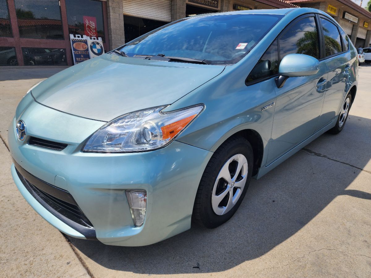 2015 Toyota Prius Three