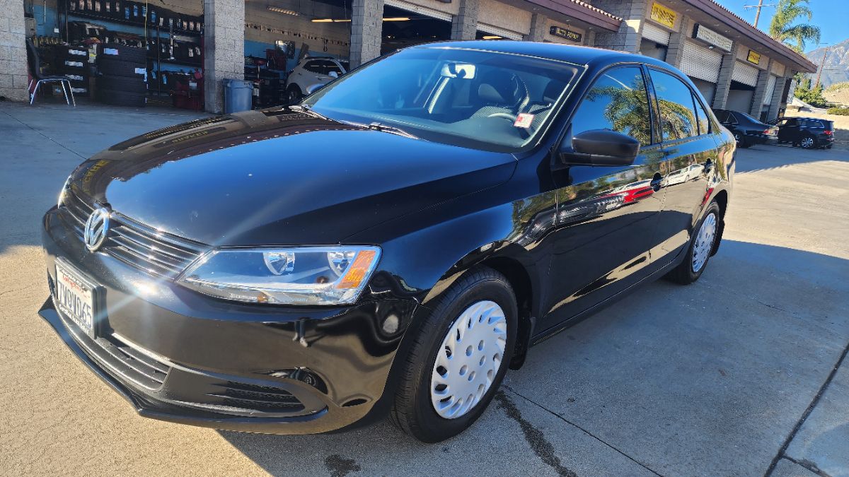 2013 Volkswagen Jetta Sedan Base