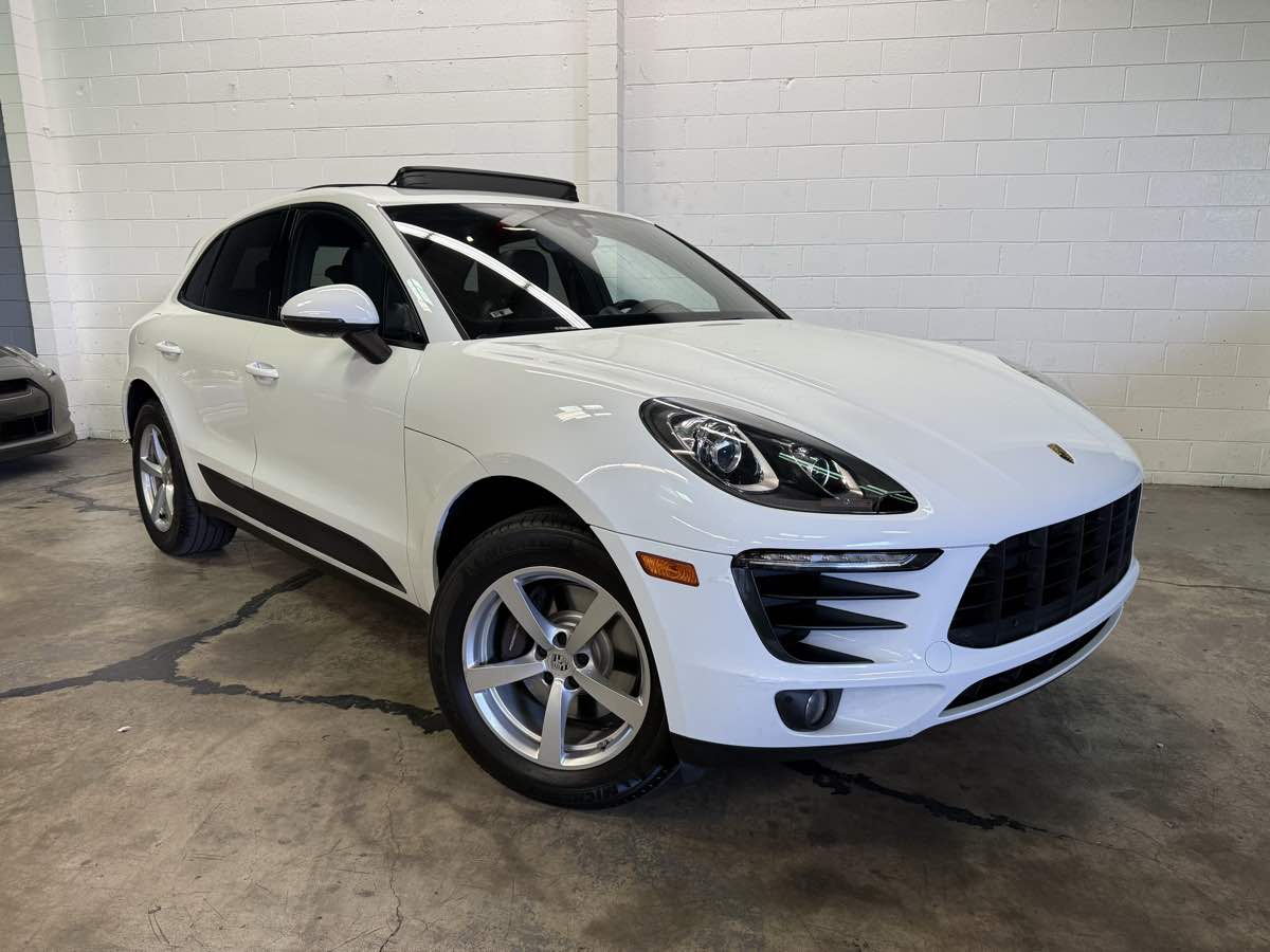 2017 Porsche Macan 