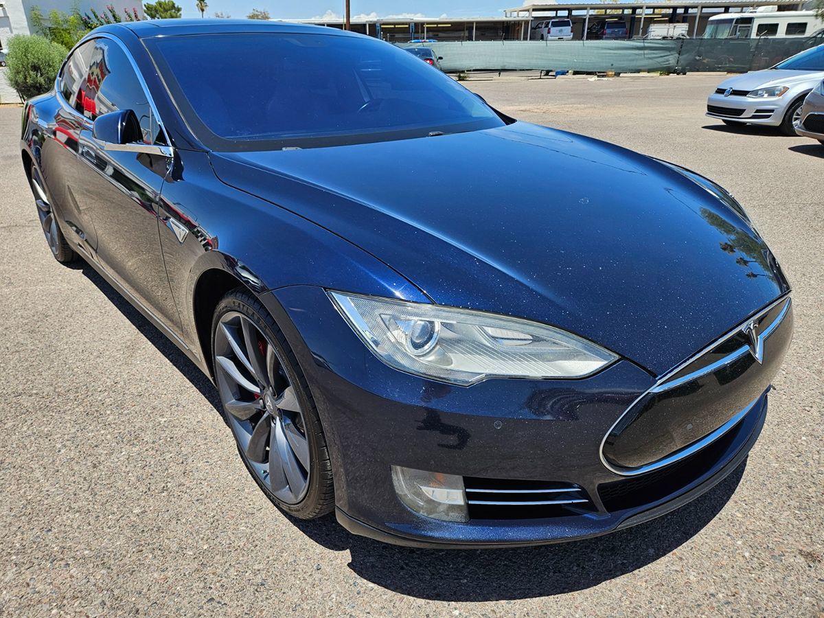 2013 Tesla Model S Performance