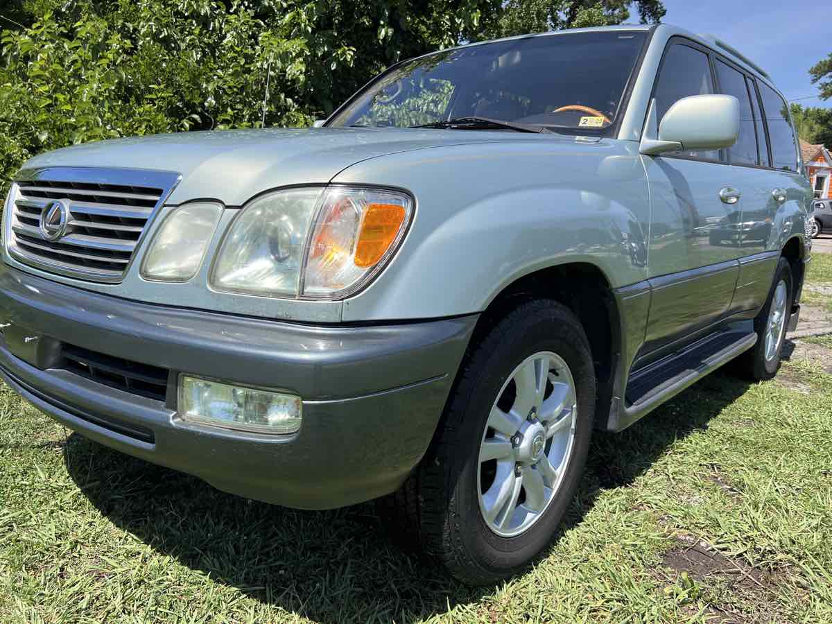 2003 Lexus LX 470 