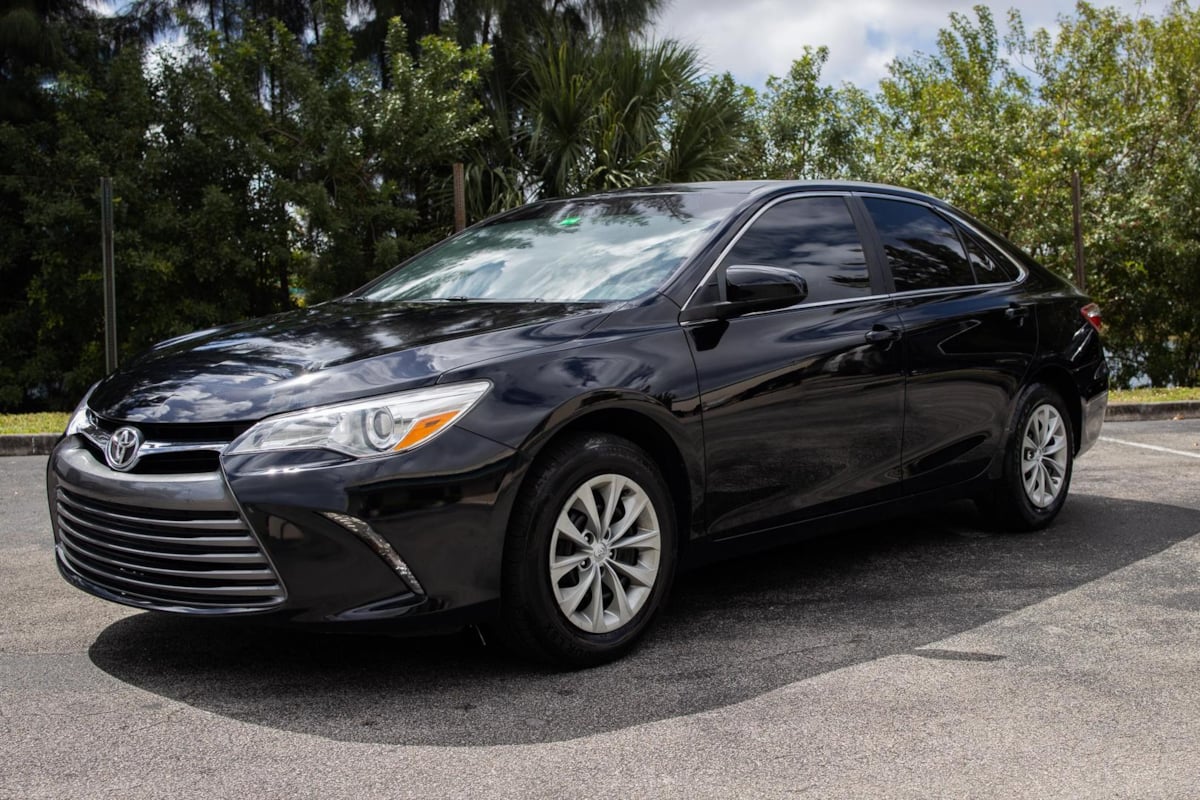 2017 Toyota Camry SE