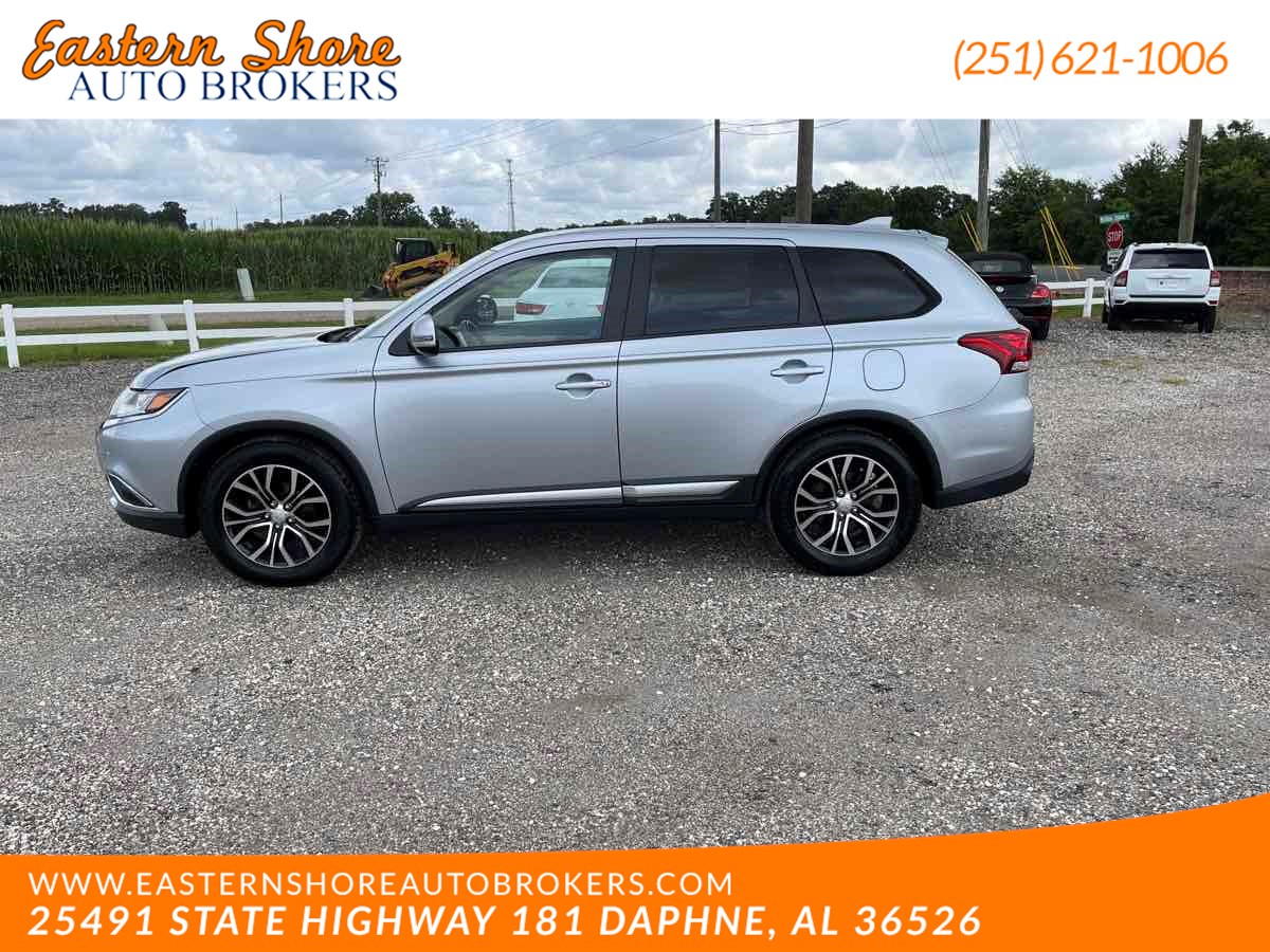 2017 Mitsubishi Outlander SE