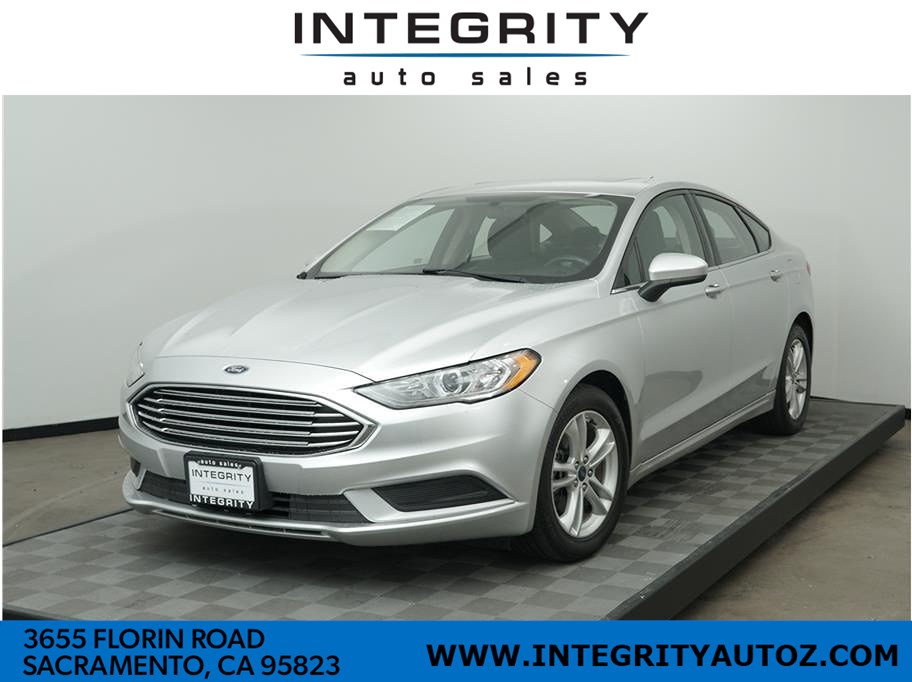 2018 Ford Fusion SE Sedan 4D