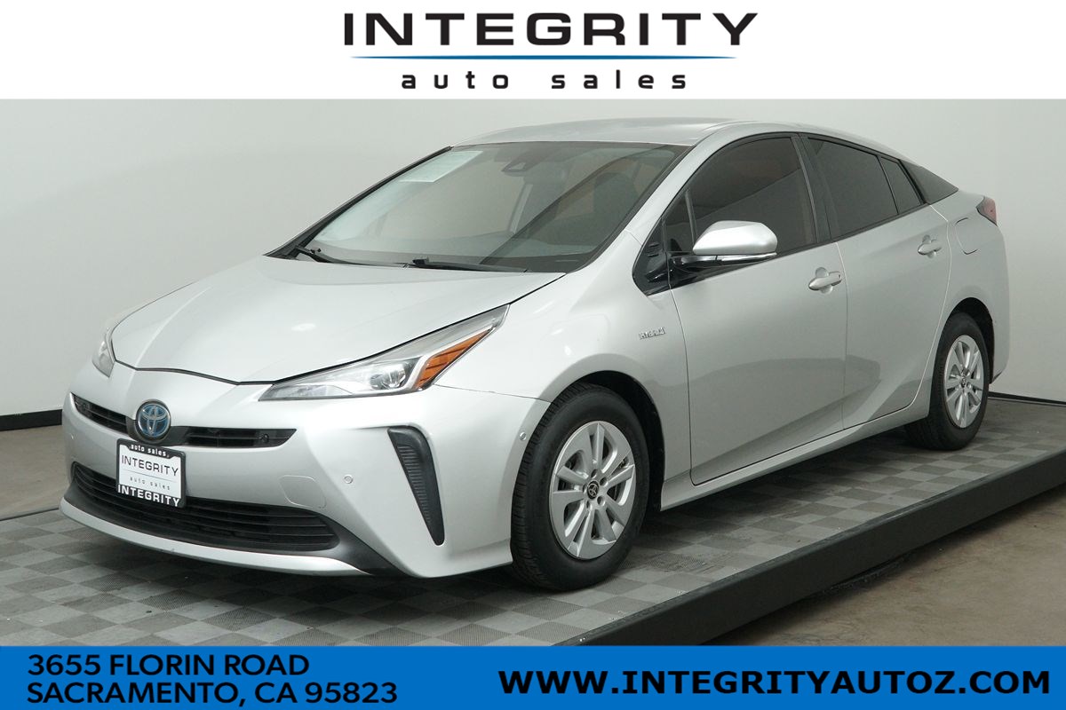 2019 Toyota Prius LE Hatchback 4D