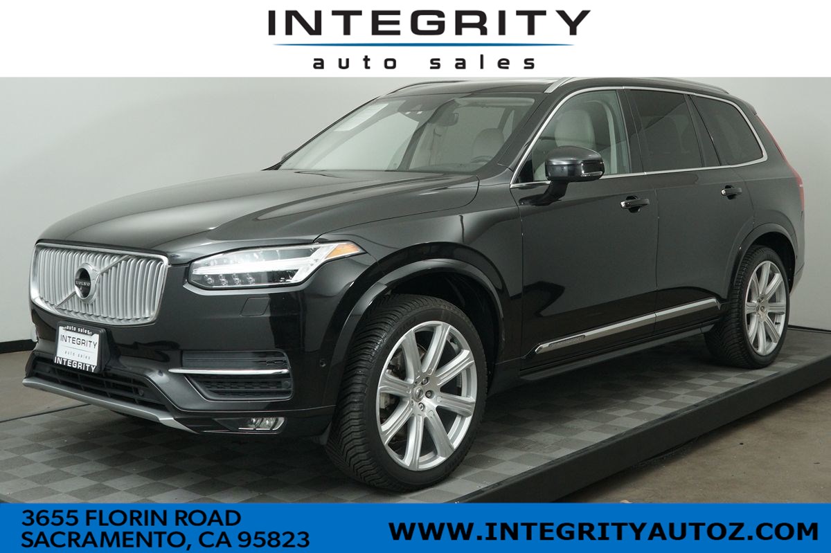 2017 Volvo XC90 T6 Inscription Sport Utility 4D