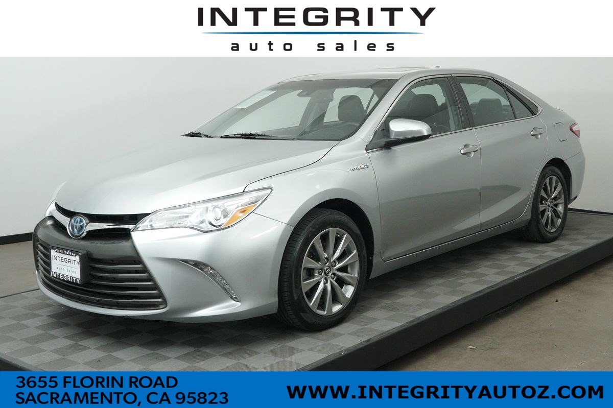 2016 Toyota Camry Hybrid Hybrid XLE Sedan 4D