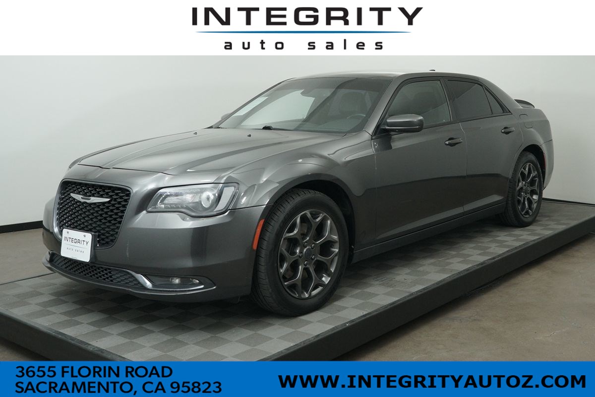 2018 Chrysler 300 300S Sedan 4D