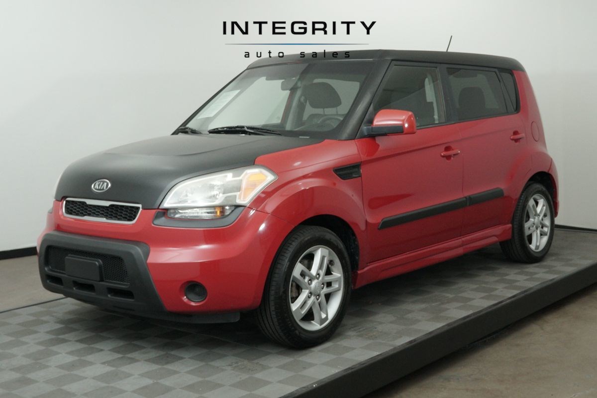 2011 Kia Soul + Wagon 4D