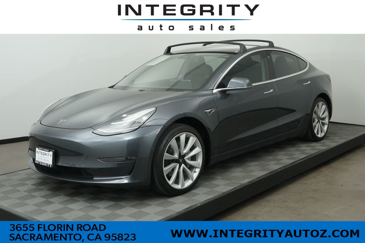 2018 Tesla Model 3 Long Range Sedan 4D