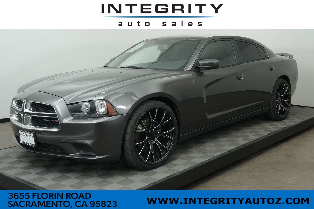 2014 Dodge Charger SE Sedan 4D