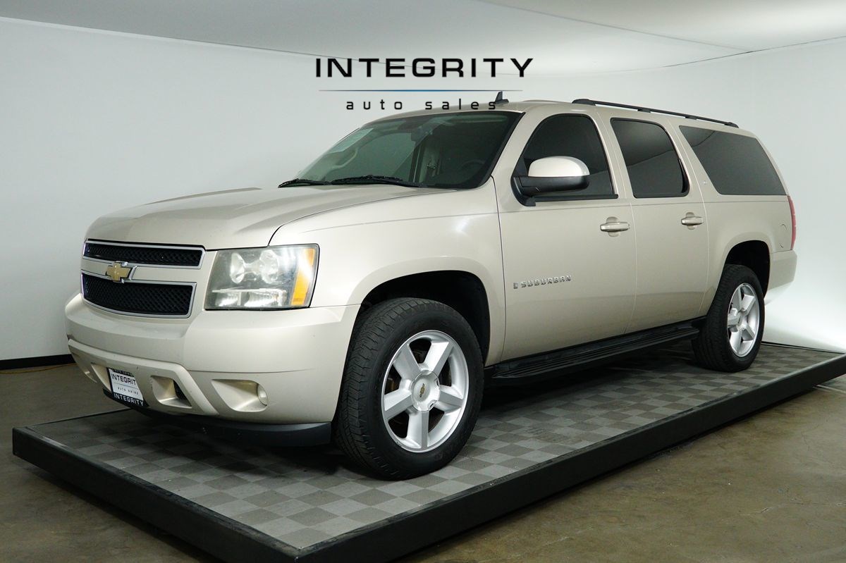 2008 Chevrolet Suburban LS Sport Utility 4D