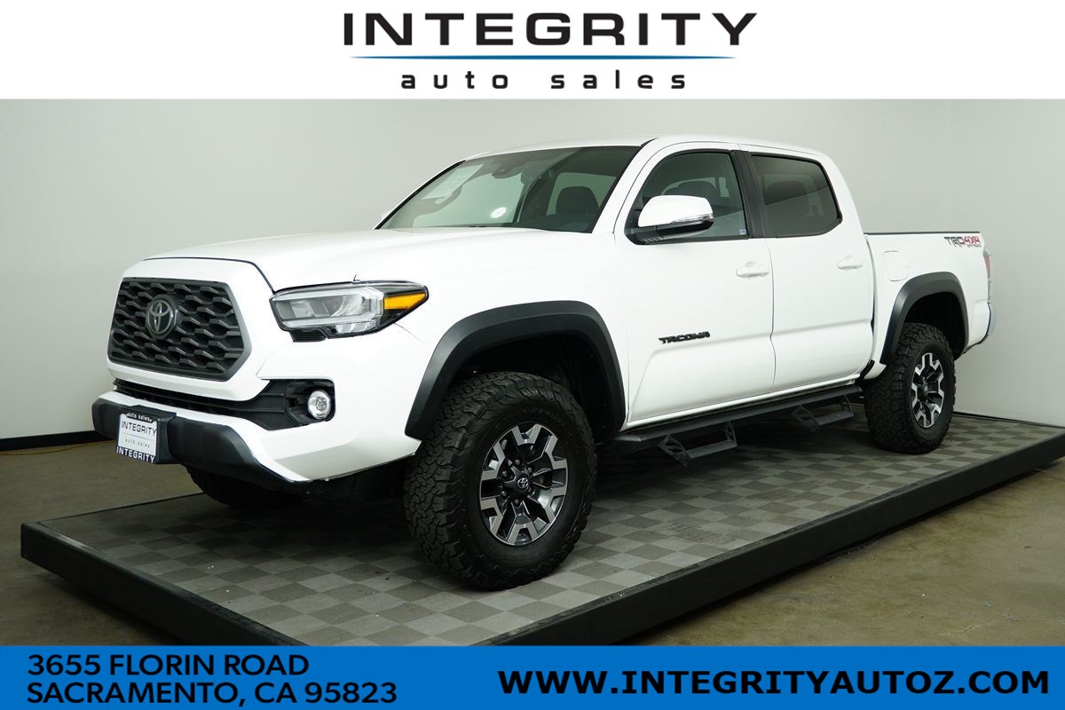 2023 Toyota Tacoma 4WD TRD Off-Road Pickup 4D 5 ft