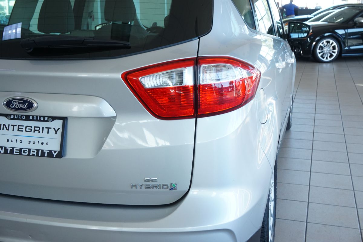 Sold 13 Ford C Max Hybrid Se Wagon 4d In Sacramento