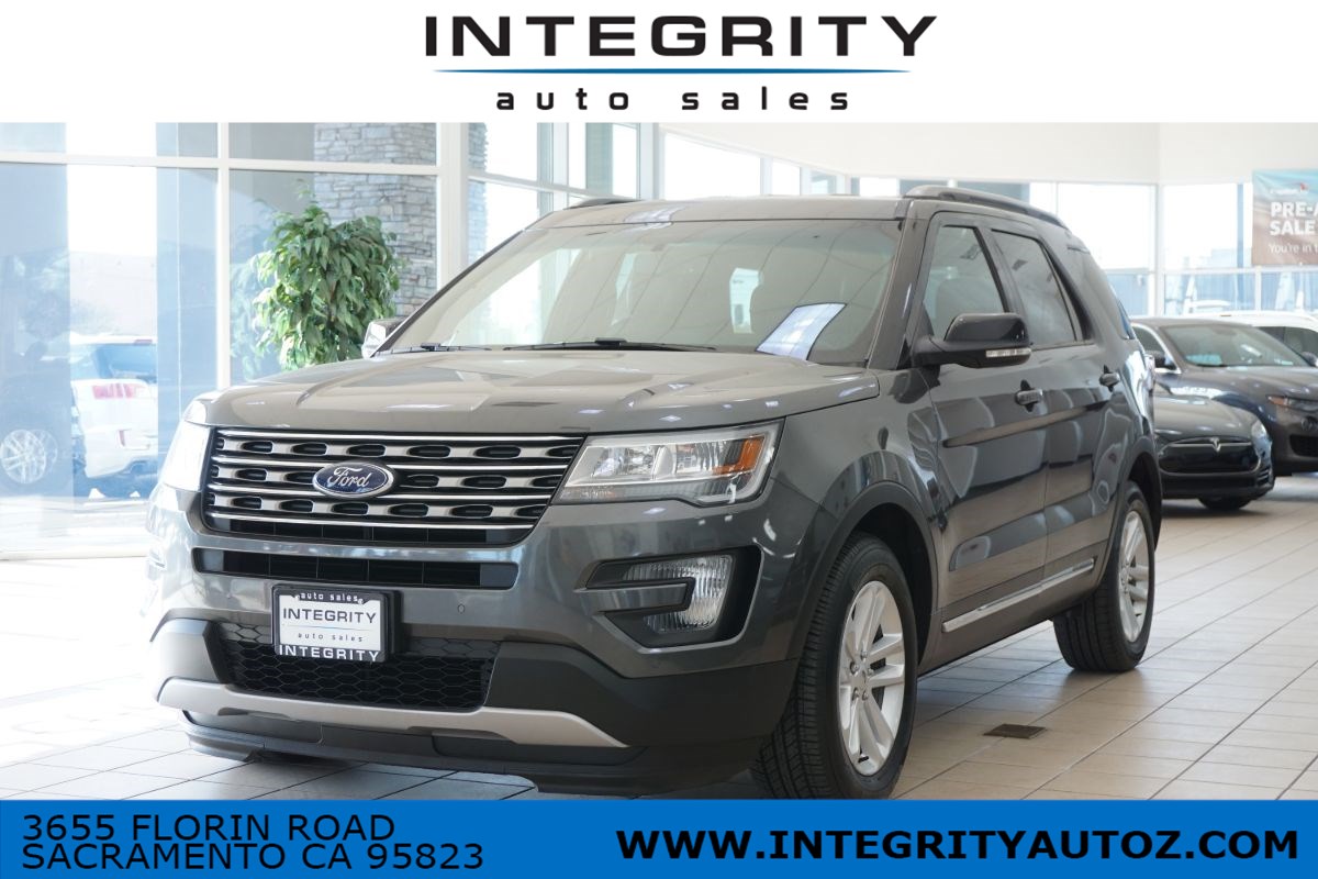 2016 Ford Explorer XLT Sport Utility 4D