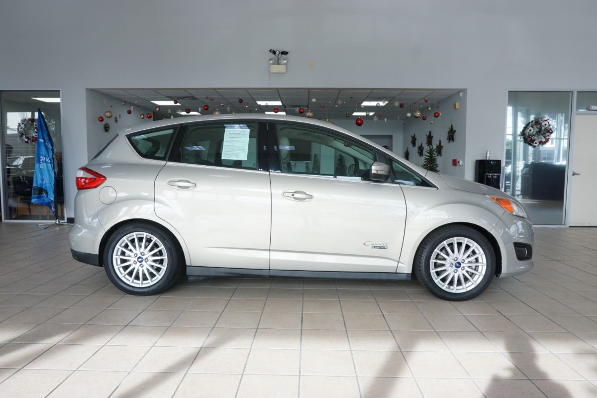 Sold 16 Ford C Max Energi Sel Wagon 4d In Sacramento