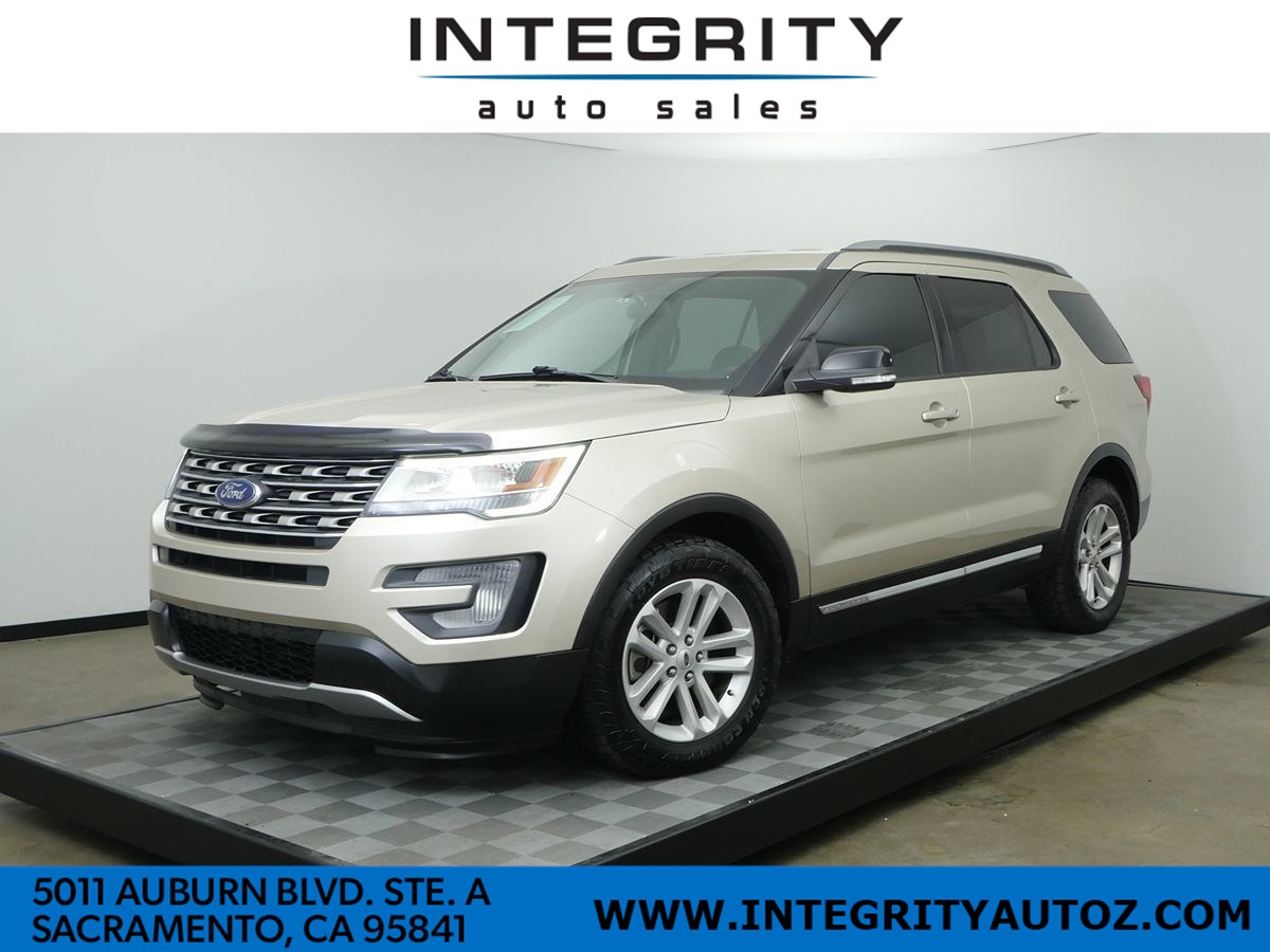 2017 Ford Explorer XLT Sport Utility 4D