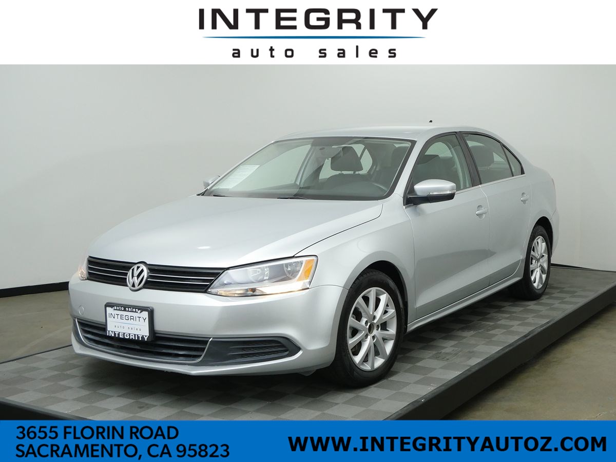 2013 Volkswagen Jetta Sedan 2.5L SE Sedan 4D