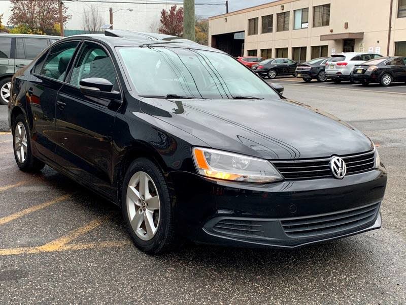 Sold 2011 Volkswagen Jetta Tdi 2 0 In Hasbrouck Heights