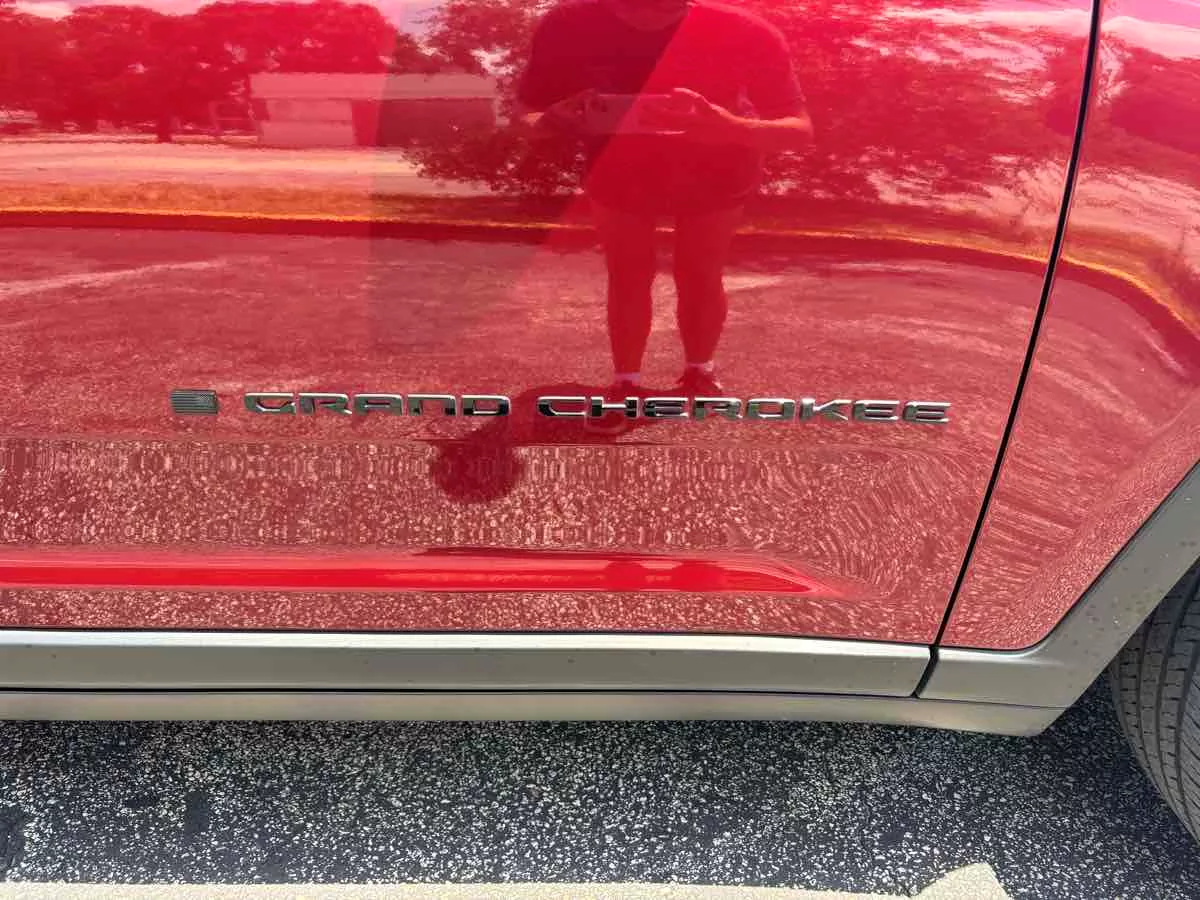 Used 2023 Jeep Grand Cherokee L Altitude in Melbourne