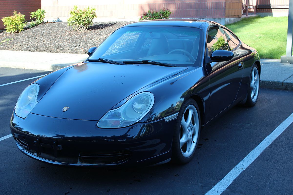 2000 Porsche 911 Carrera