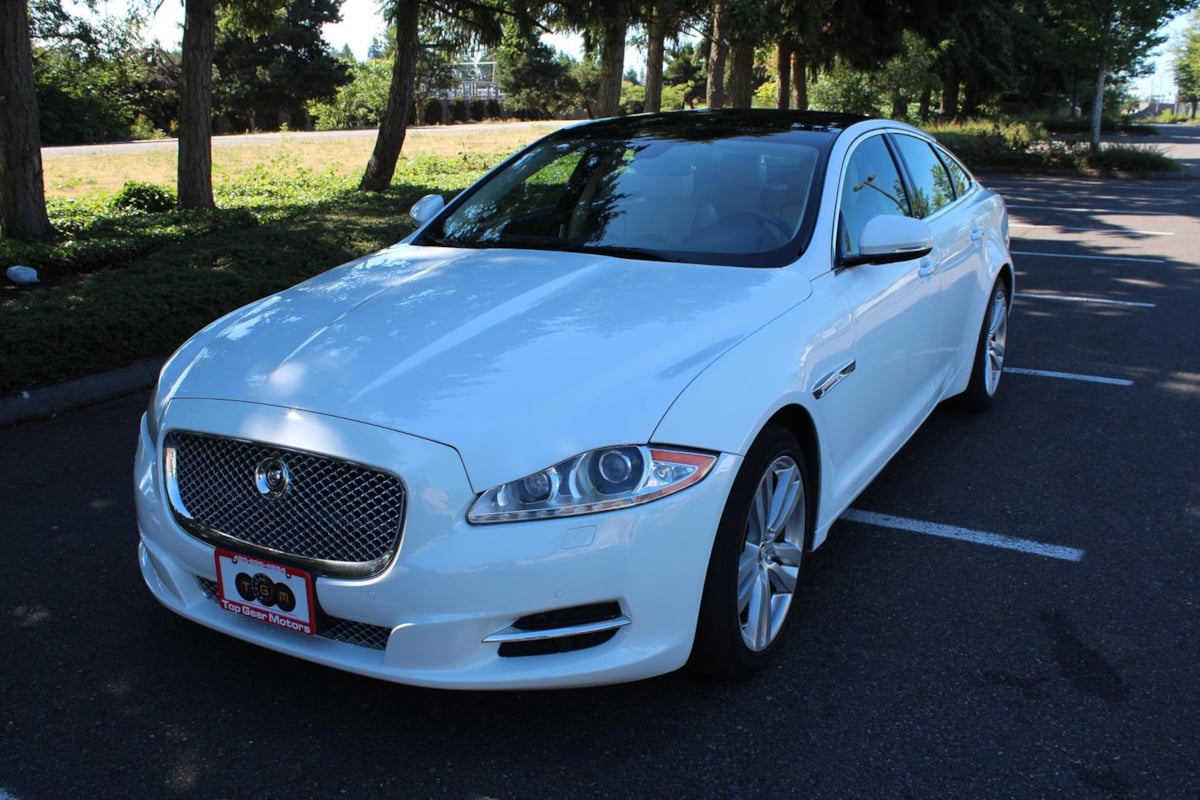 2013 Jaguar XJ 