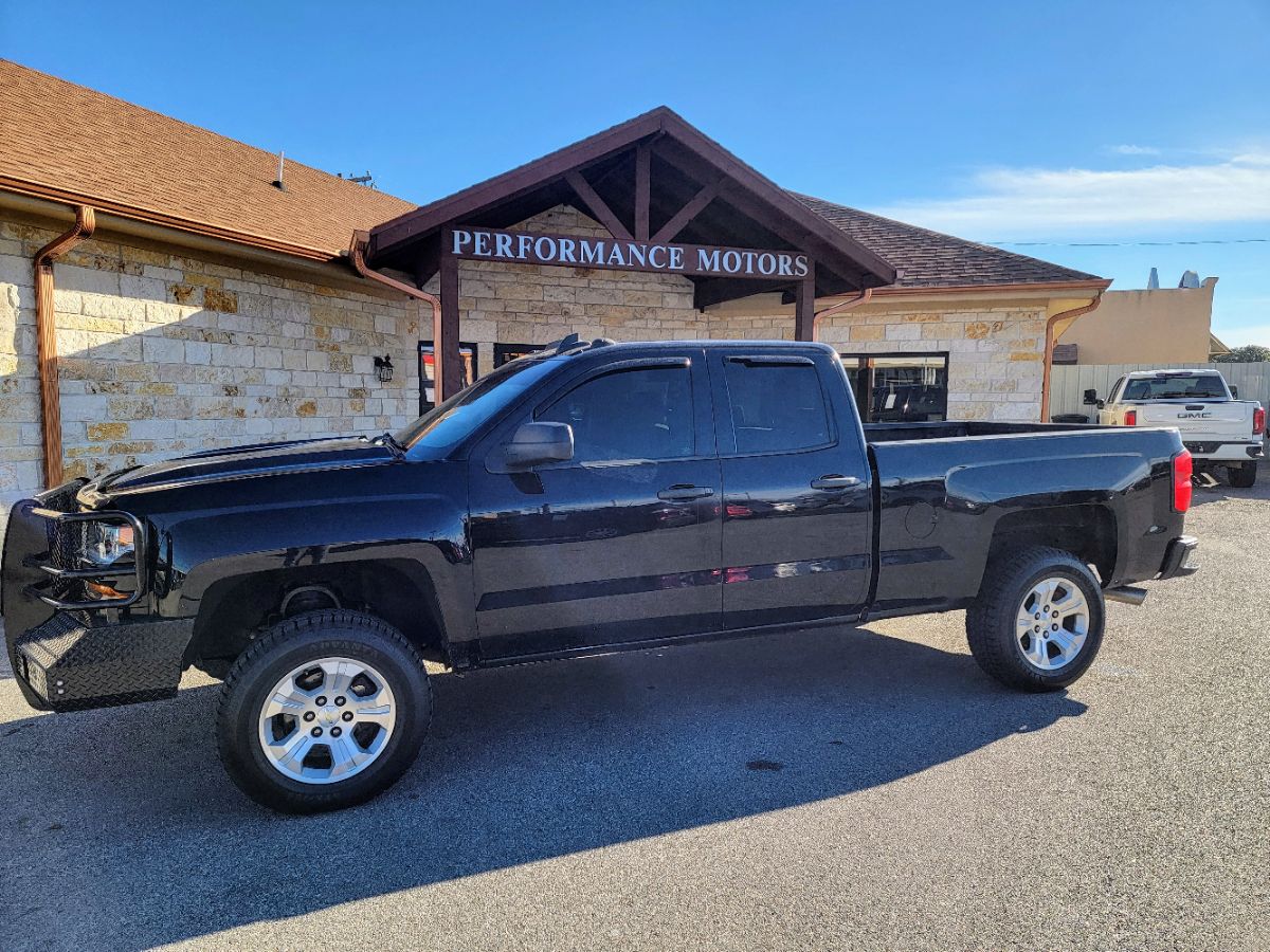 2018 Chevrolet Silverado 1500 Custom